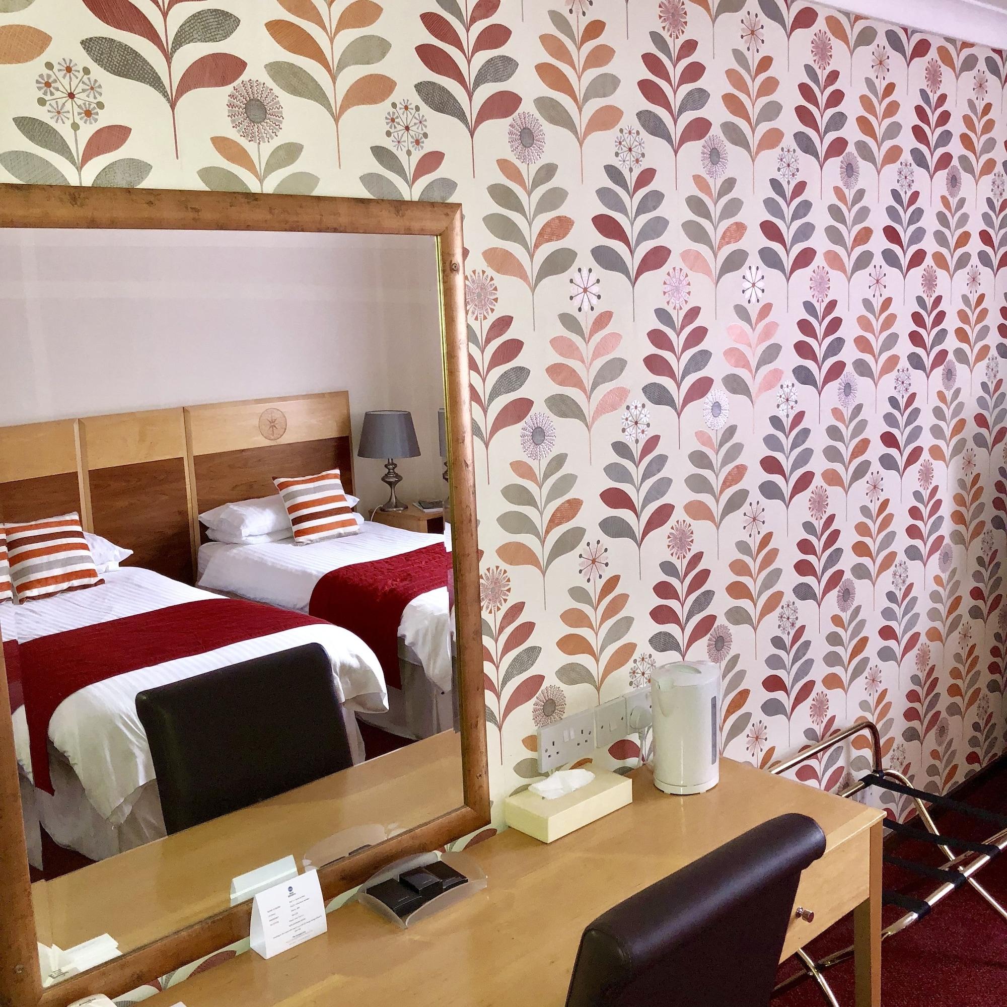 Best Western Compass Inn Tormarton Exterior photo