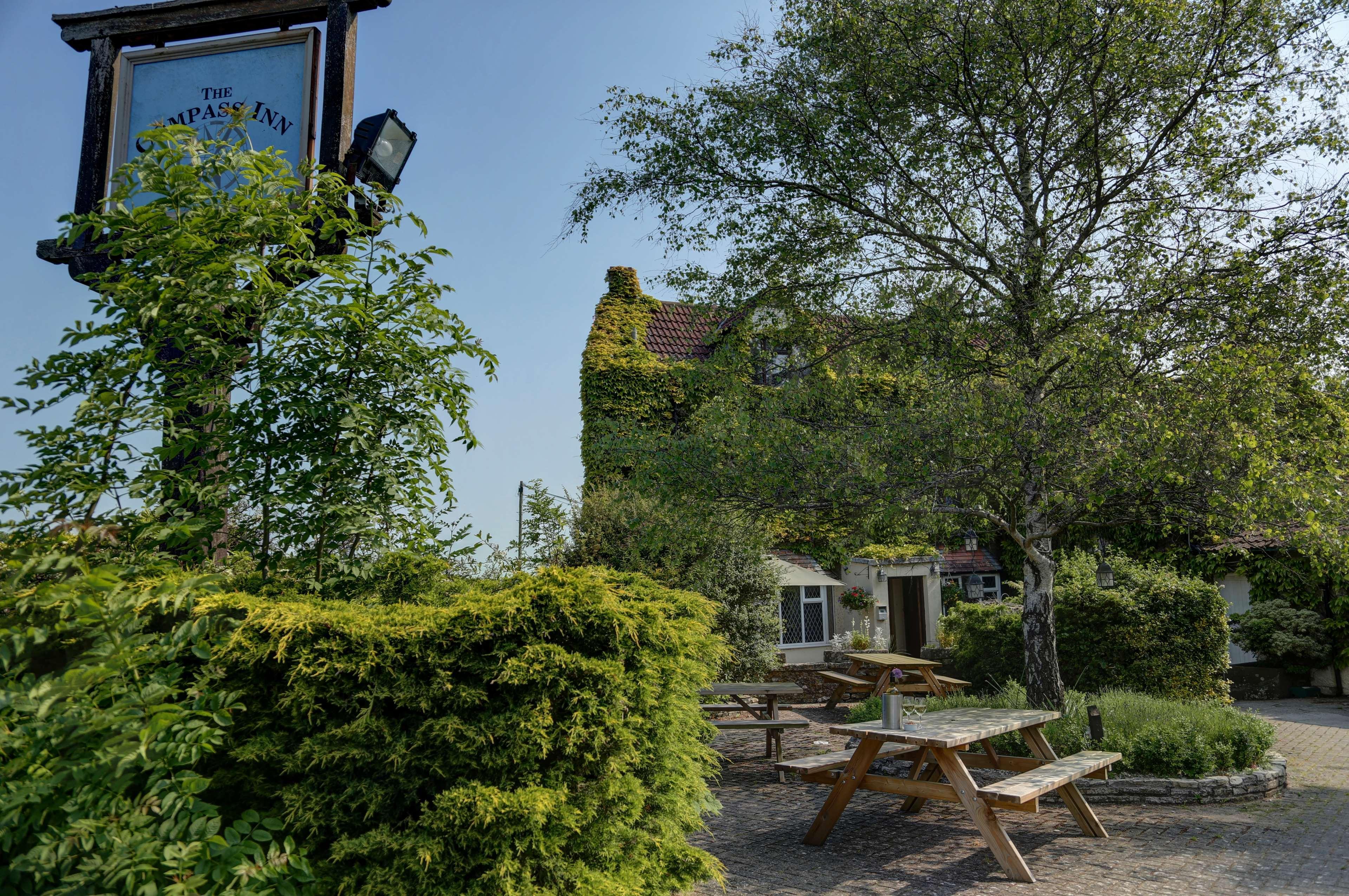 Best Western Compass Inn Tormarton Exterior photo