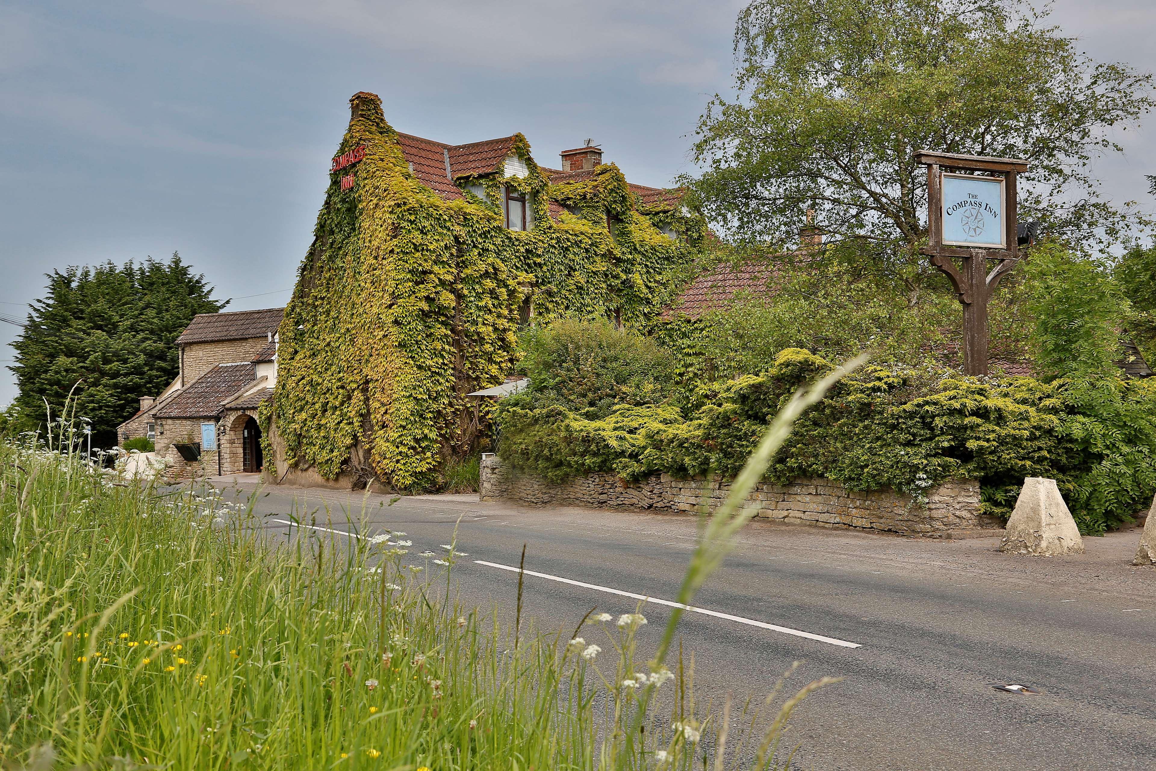 Best Western Compass Inn Tormarton Exterior photo